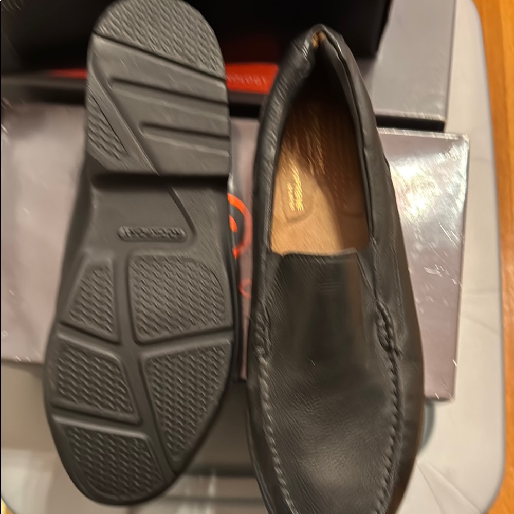 Rockport Black Loafers with Moccasin-Style Design